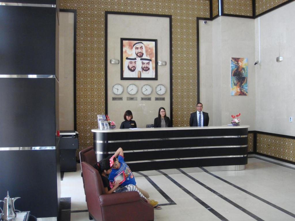 โรงแรมพารากอน อาบูดาบี ภายนอก รูปภาพ